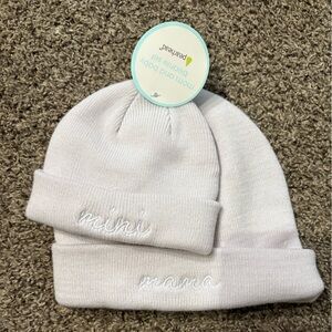 Pearhead White 'Mini' and 'Mama' Beanie Set